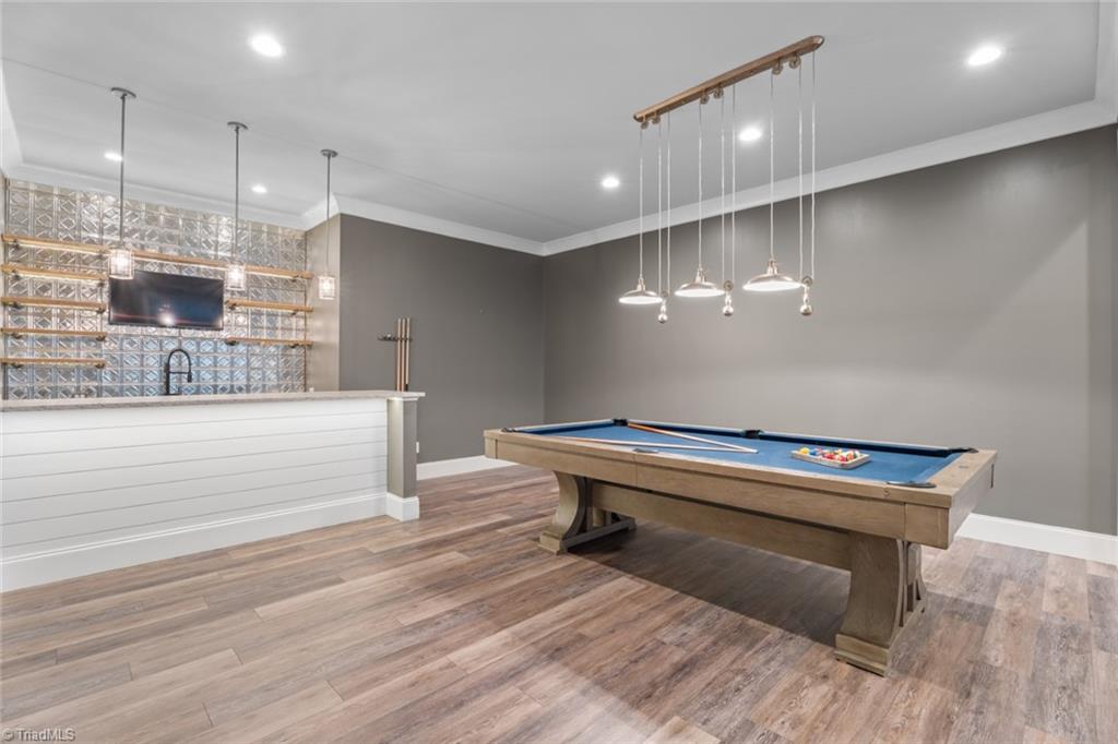 Winston-Salem, North Carolina 27106, United States, 4 Bedrooms Bedrooms, ,5 BathroomsBathrooms,Residential,Pending,14706