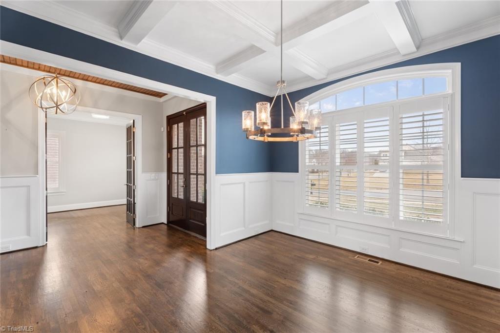 Winston-Salem, North Carolina 27106, United States, 4 Bedrooms Bedrooms, ,5 BathroomsBathrooms,Residential,Pending,14706