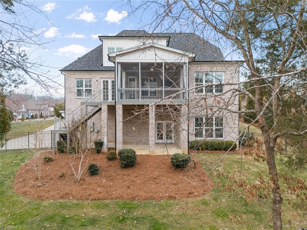 Winston-Salem, North Carolina 27106, United States, 4 Bedrooms Bedrooms, ,5 BathroomsBathrooms,Residential,Pending,14706