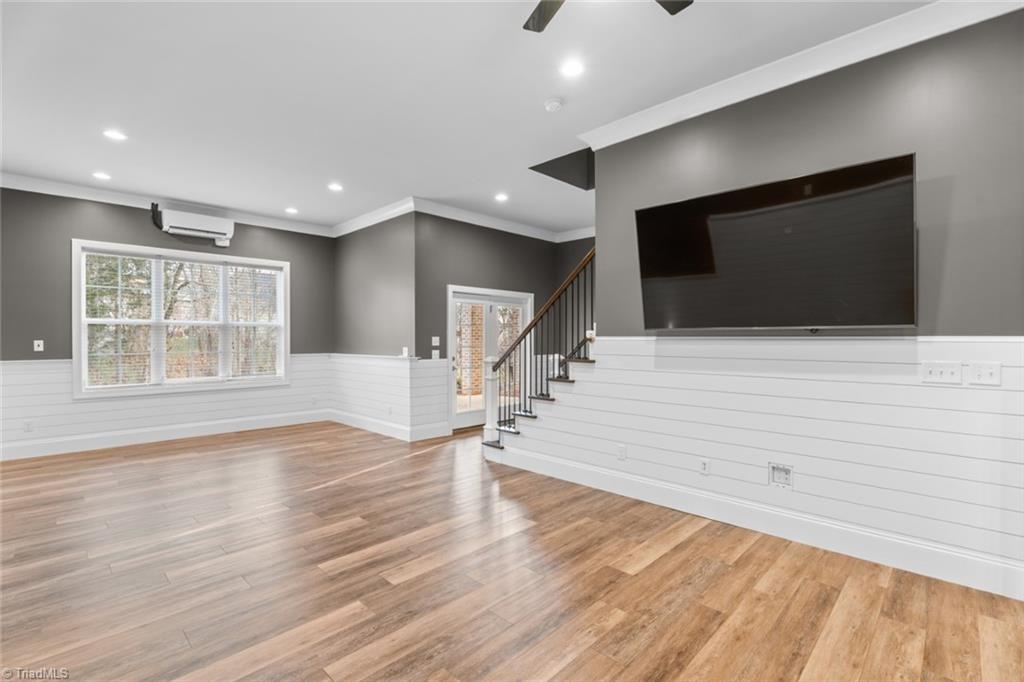 Winston-Salem, North Carolina 27106, United States, 4 Bedrooms Bedrooms, ,5 BathroomsBathrooms,Residential,Pending,14706