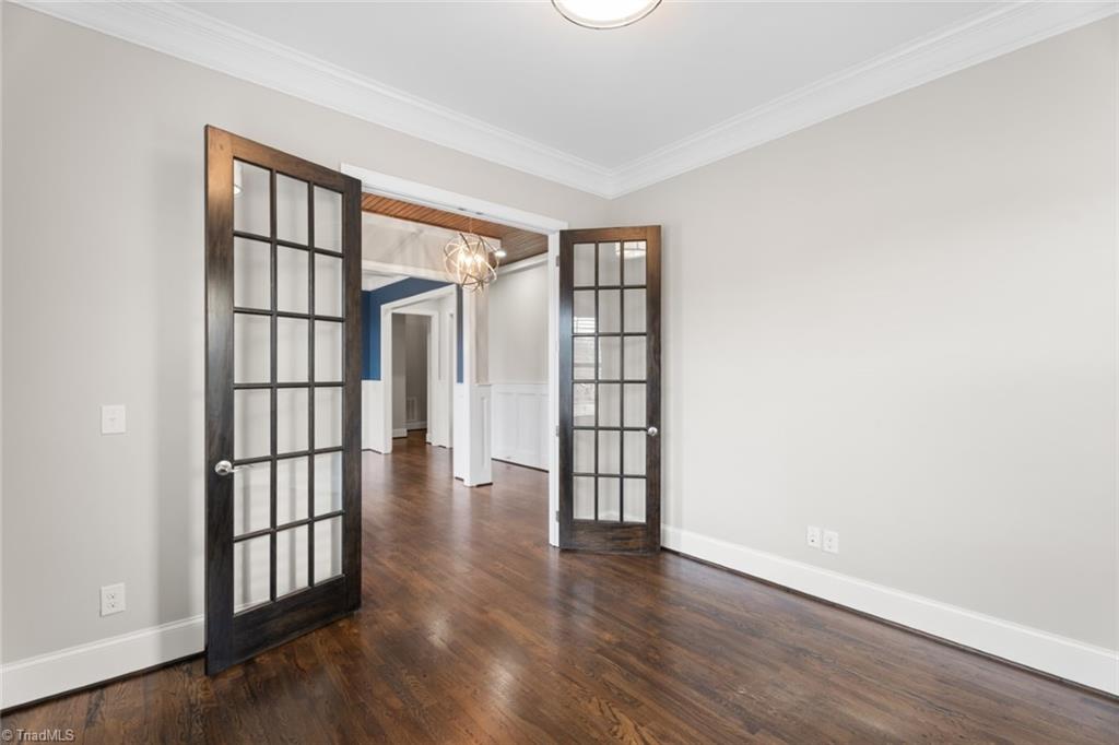 Winston-Salem, North Carolina 27106, United States, 4 Bedrooms Bedrooms, ,5 BathroomsBathrooms,Residential,Pending,14706