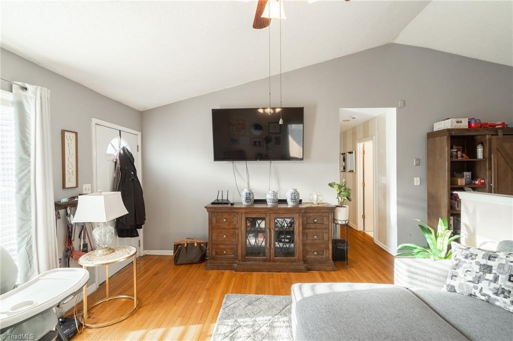 Photo 5 of 22 of 208 Jeremey Way house