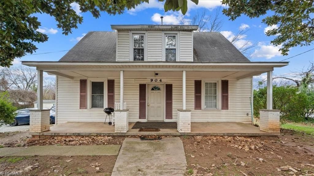 Photo of 904 Merritt Drive, Greensboro, NC 27407 (MLS # 1200394)