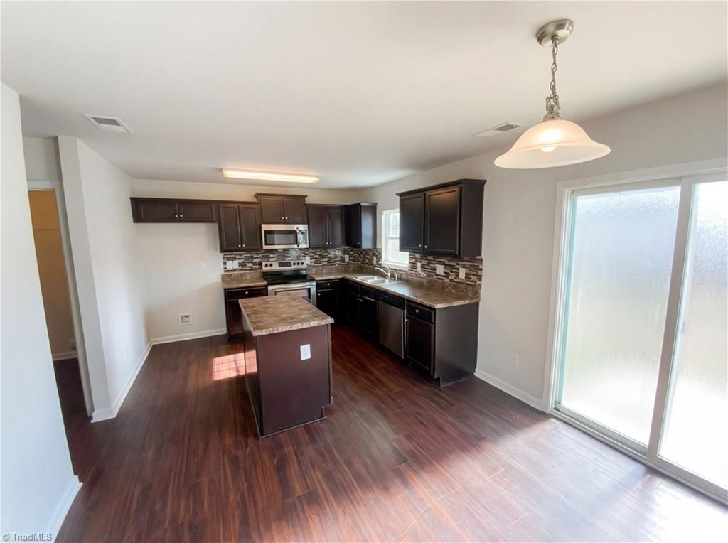 Photo of 3452 Pridgen Ridge Drive, Winston-Salem, NC 27127 (MLS # 1207843)