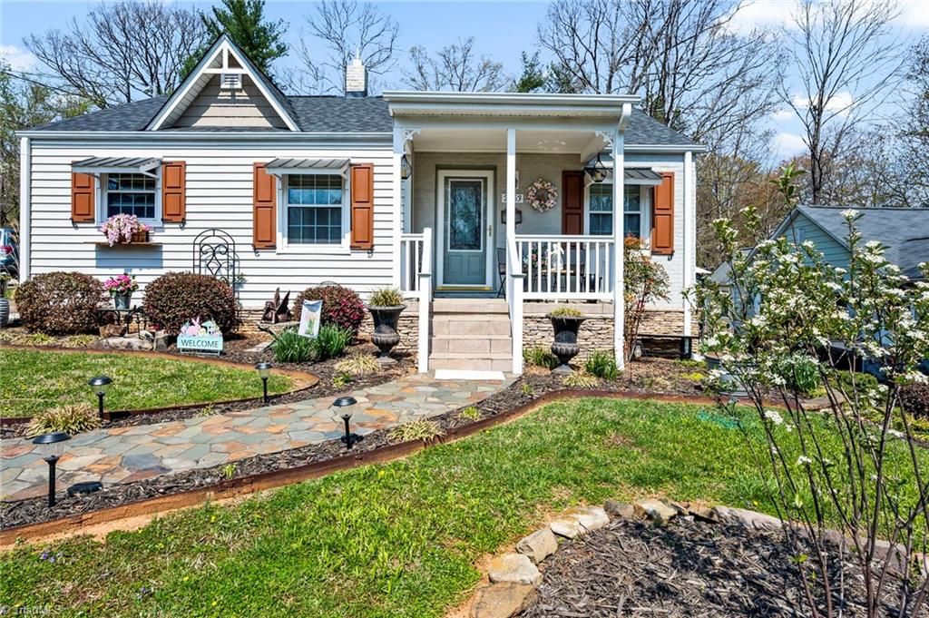 Photo of 2763 Maplewood Avenue, Winston-Salem, NC 27103 (MLS # 1213743)