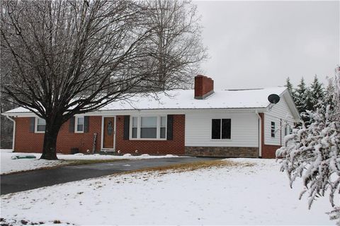 1185 Babe Gray Road Westfield NC 27053