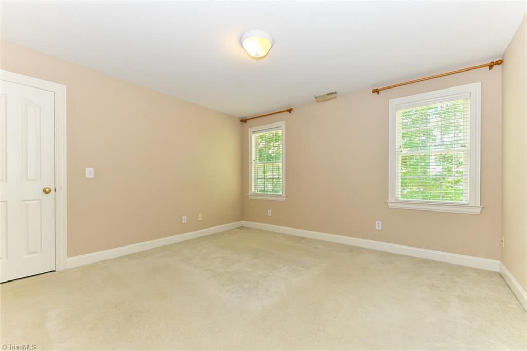 Summerfield, North Carolina 27358, United States, 4 Bedrooms Bedrooms, ,4 BathroomsBathrooms,Residential,Pending,39809