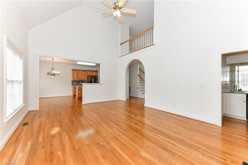 Summerfield, North Carolina 27358, United States, 4 Bedrooms Bedrooms, ,4 BathroomsBathrooms,Residential,Pending,39809