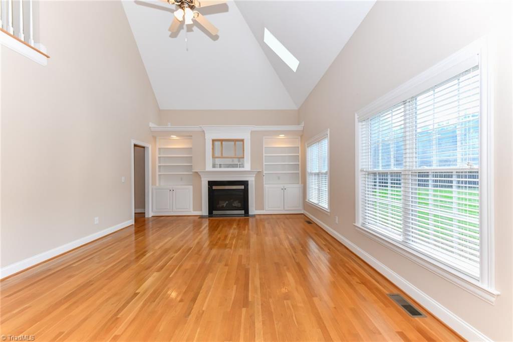 Summerfield, North Carolina 27358, United States, 4 Bedrooms Bedrooms, ,4 BathroomsBathrooms,Residential,Pending,39809