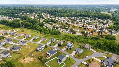 Single Family Residence in Winston Salem NC 409 Bald Cypress Drive 46.jpg