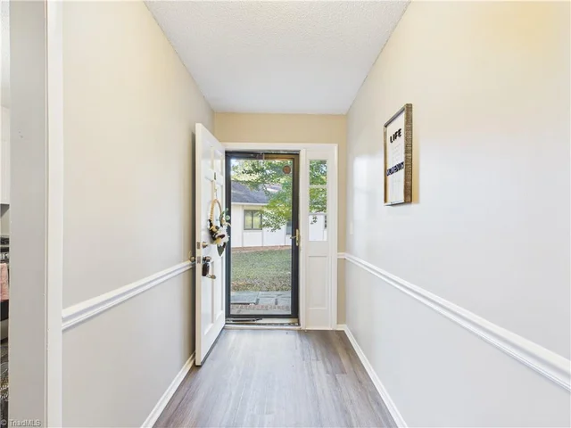 3203 Darden Road Unit A, photo 5 of 31