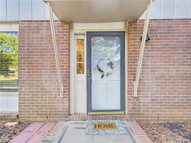 3203 Darden Road Unit A, photo 3 of 31