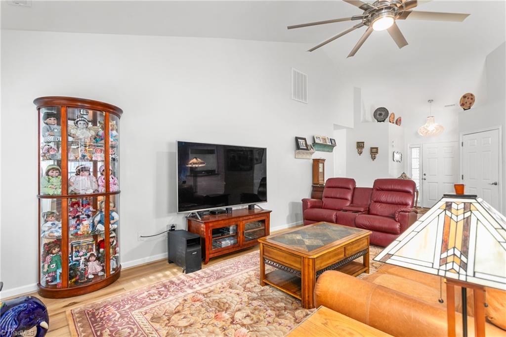 703 Walnut Crossing Drive, Whitsett, North Carolina image 8
