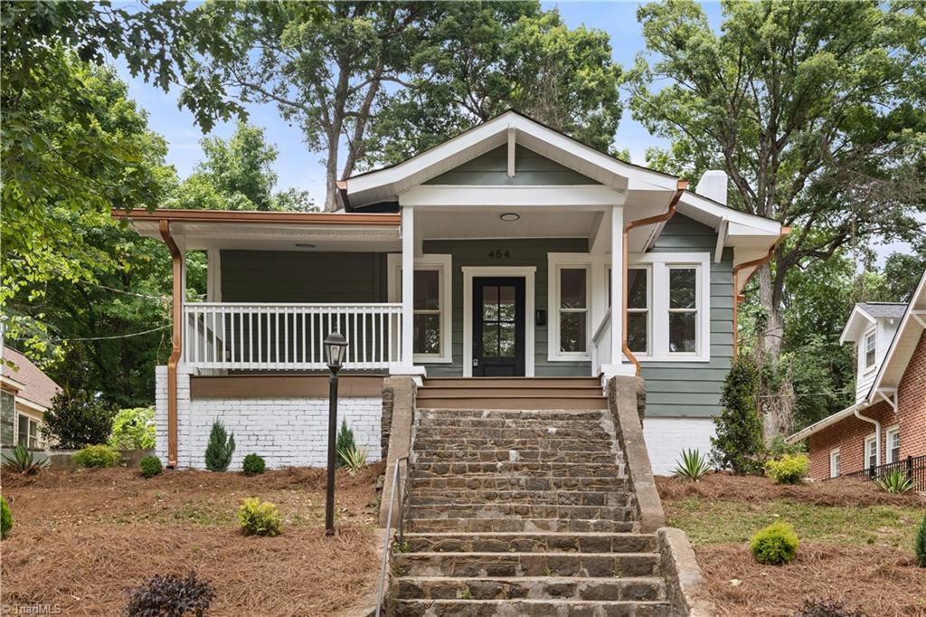 Photo of 454 Lockland Avenue, Winston-Salem, NC 27103 (MLS # 1225136)