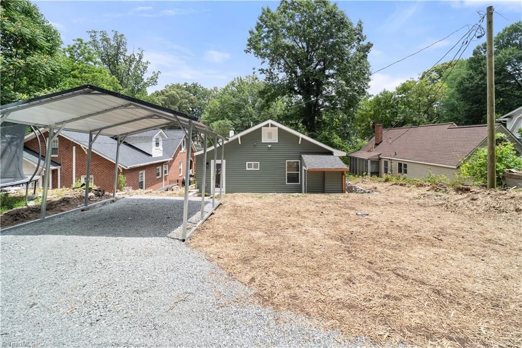 Photo of 454 Lockland Avenue, Winston-Salem, NC 27103 (MLS # 1225136)