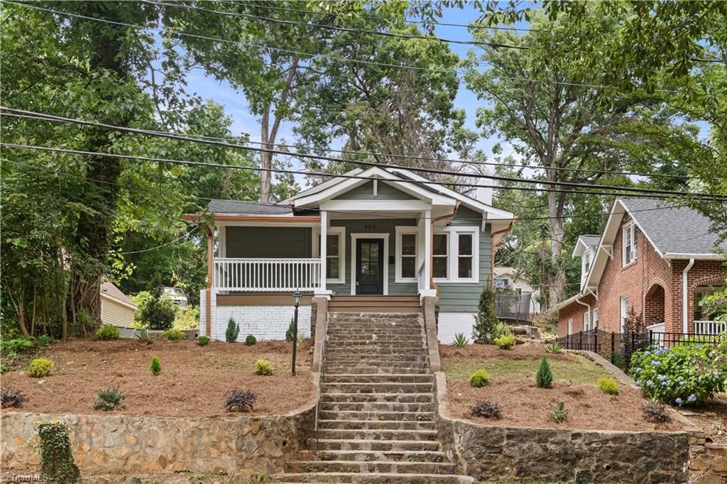 Photo of 454 Lockland Avenue, Winston-Salem, NC 27103 (MLS # 1225136)