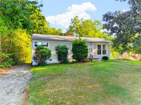 Homes For Sale - 2104 Hiatt Street<br/> Greensboro, NC 27403