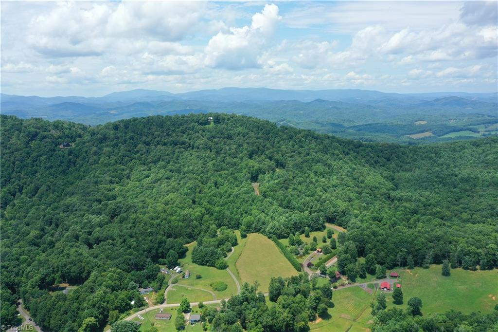 Olde Stone Drive, Crumpler, North Carolina image 7