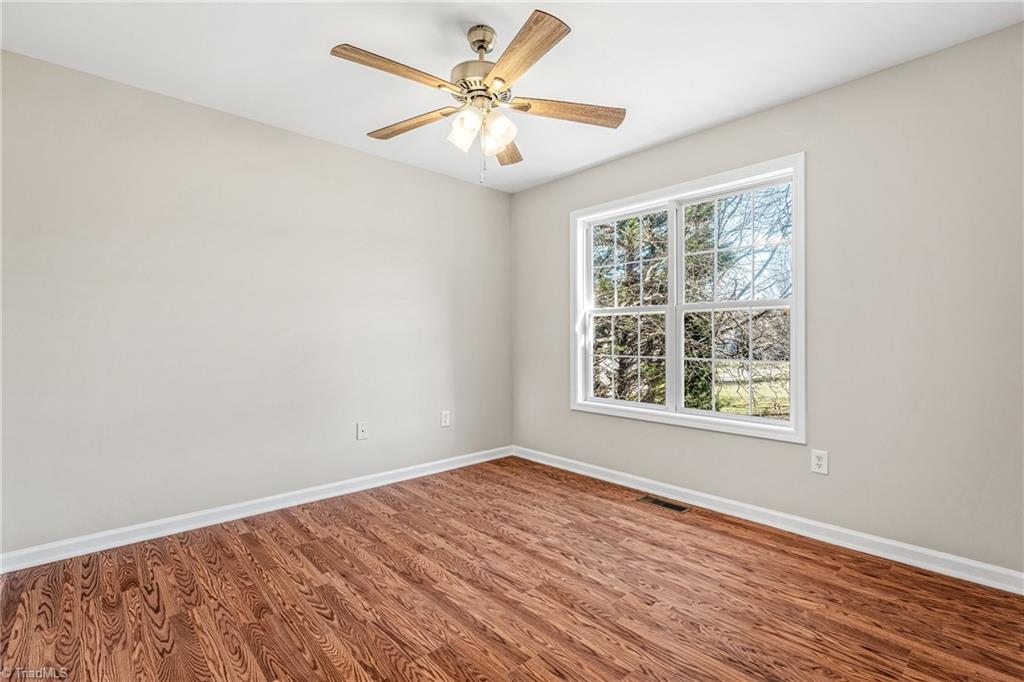 8212 Chestershire Road, Oak Ridge, North Carolina image 32
