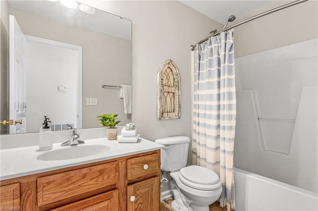 8212 Chestershire Road, Oak Ridge, North Carolina image 35