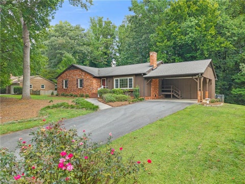 Homes For Sale - 4399 Bridalcreek<br/> Winston-Salem, NC 27106