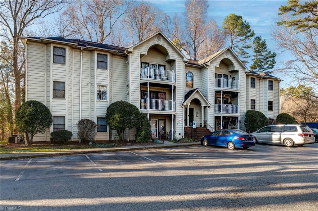 Photo of 5934 Friendly Avenue #K, Greensboro, NC 27410 (MLS # 1221752)