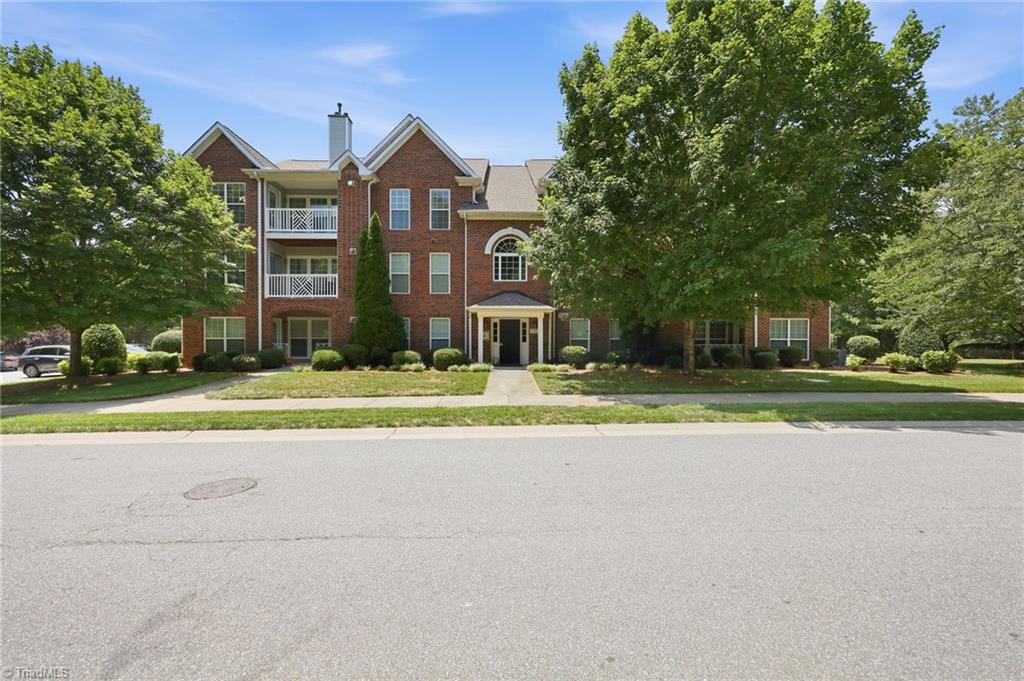 130 Shallowford Reserve Drive Unit 301, Lewisville, NC, 27023
