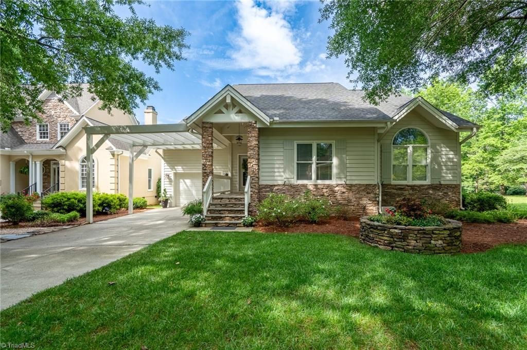 Photo of 444 Millingport Lane, New London, NC 28127 (MLS # 1220392)