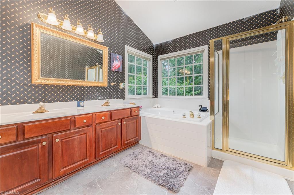 2901 Peninsula Drive, Jamestown, North Carolina image 20