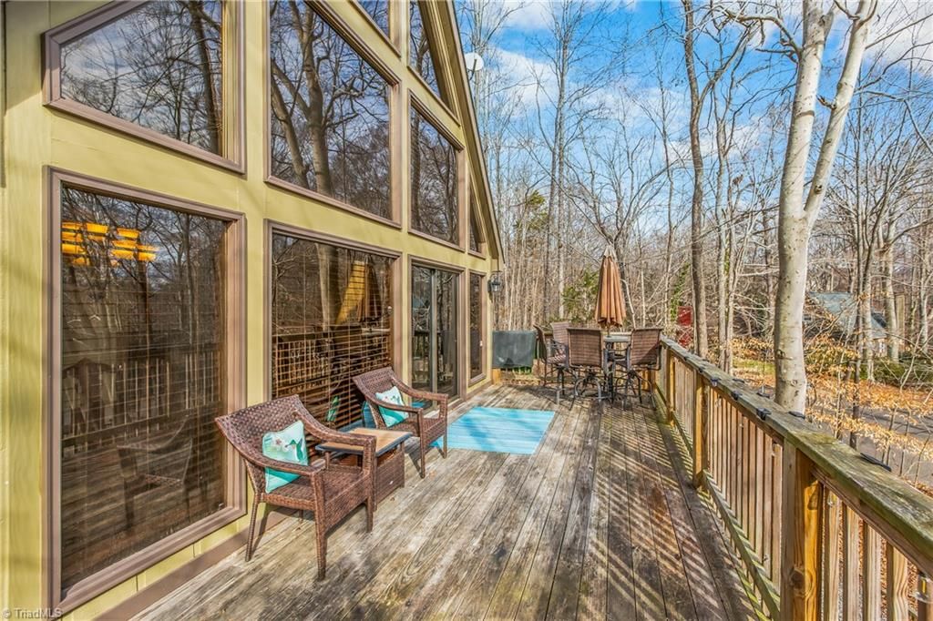 Photo of 1916 Chateau Ridge Dr, Winston-Salem, NC 27103 (MLS # 1208246)