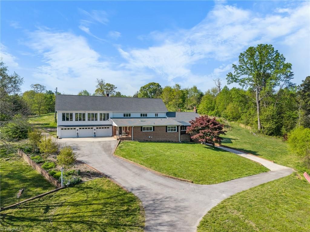 Photo of 2740 Wiley Farm Road, Kernersville, NC 27284 (MLS # 1199281)