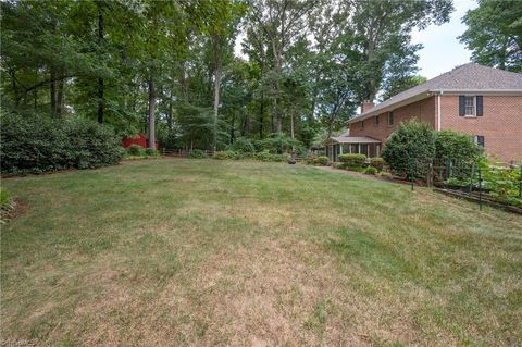 A home in Clemmons