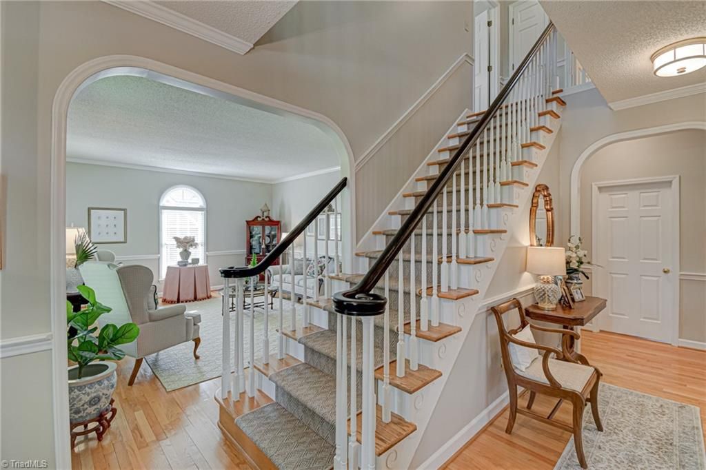 Photo of 1708 Briar Lake Road, Winston-Salem, NC 27103 (MLS # 1218734)
