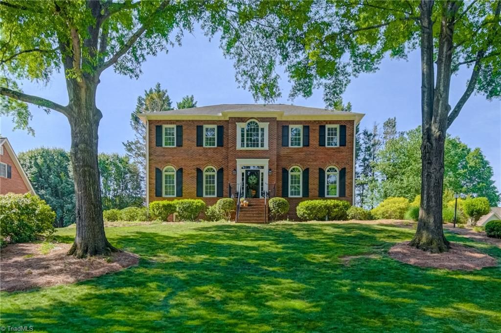 Photo of 1708 Briar Lake Road, Winston-Salem, NC 27103 (MLS # 1218734)