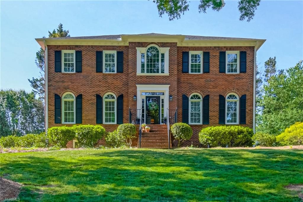 Photo of 1708 Briar Lake Road, Winston-Salem, NC 27103 (MLS # 1218734)