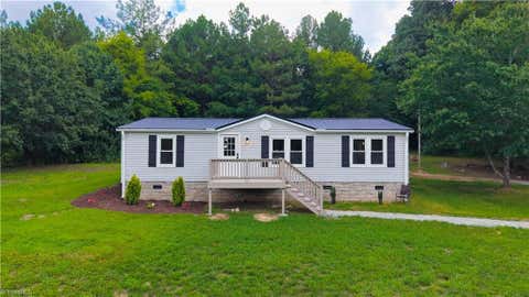 Mobile Home For Sale - 225 Beacon Ridge Road<br/> Davidson County, Thomasville, NC 27360