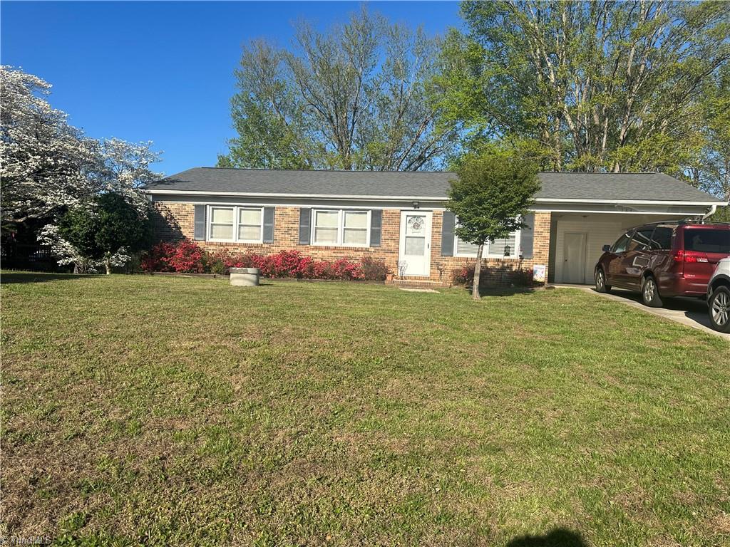 784 White Pines Country Club Road