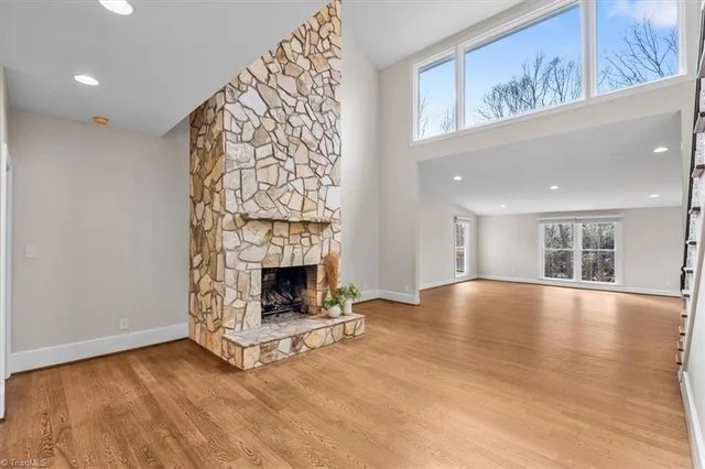 3710 Waldenbrook Road, photo 5 of 50