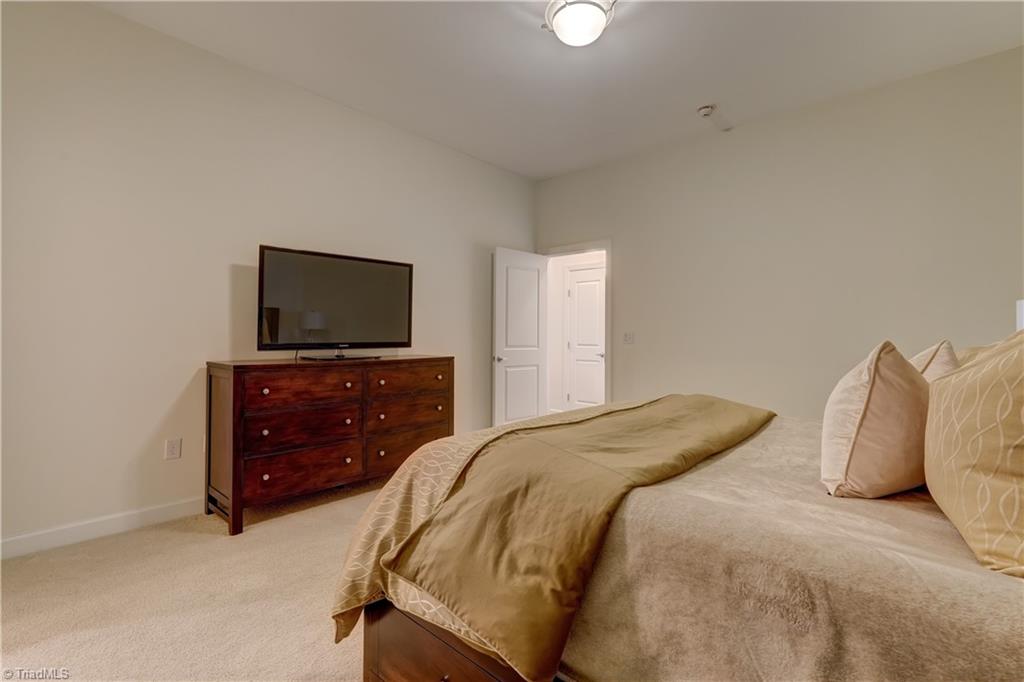 201 N Elm Street #507, Greensboro, North Carolina image 33