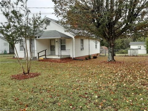 Homes For Sale - 5436 Old Us Highway 52<br/> Lexington, NC 27295