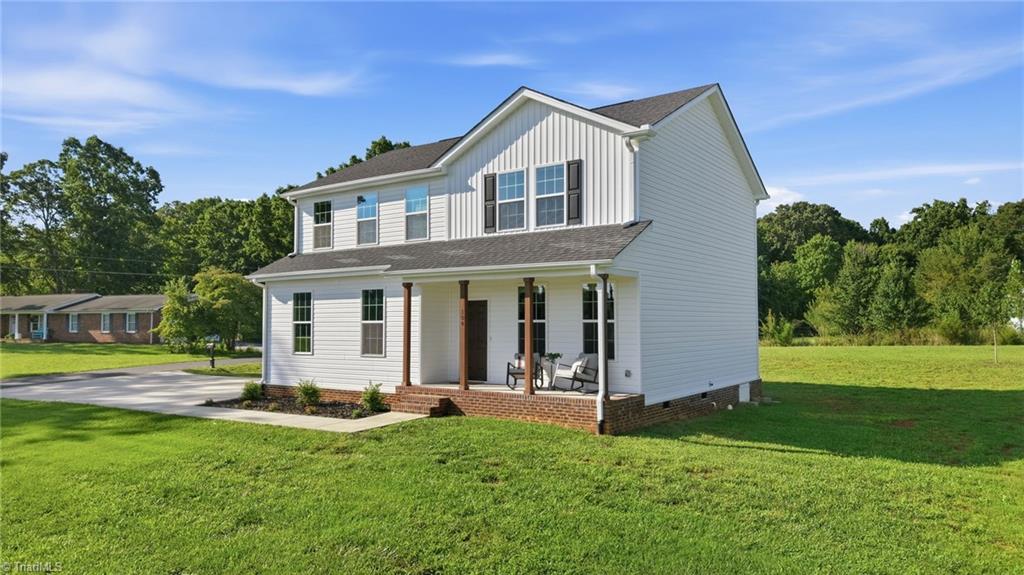 104 Hemlock Lane, State Road, NC, 28676