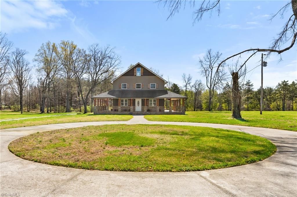 Photo of 3627 Nc Highway 801, Mocksville, NC 27028 (MLS # 1214410)