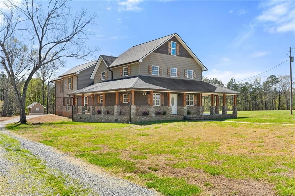 Photo of 3627 Nc Highway 801, Mocksville, NC 27028 (MLS # 1214410)
