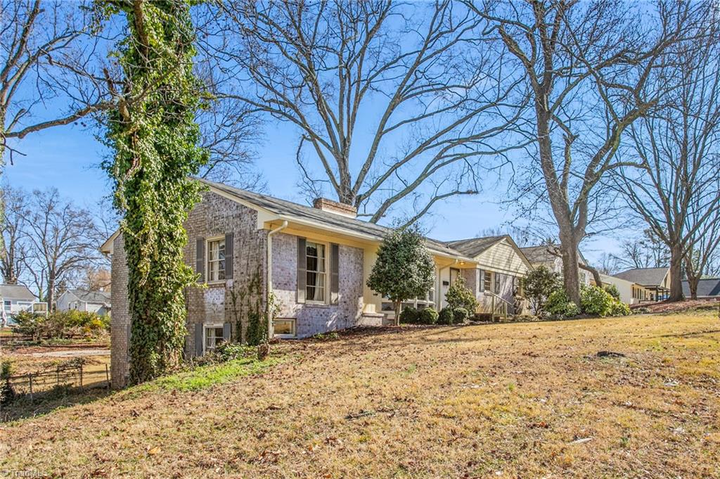 1208 Cleburne Street