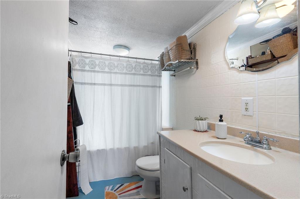 5570 Sullivantown Road, Walkertown, North Carolina image 7