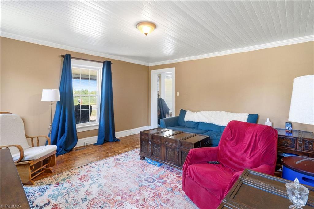 5570 Sullivantown Road, Walkertown, North Carolina image 4