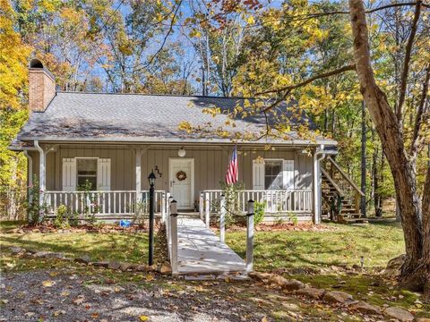 A home in Mount Airy