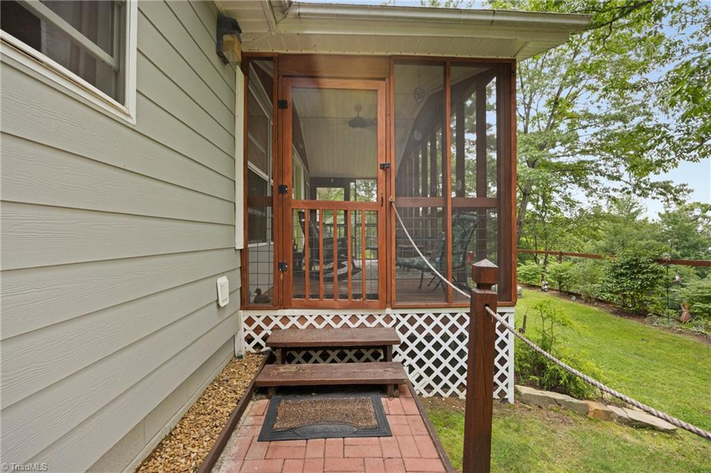 5928 Sheets Gap Road, Millers Creek, North Carolina image 7