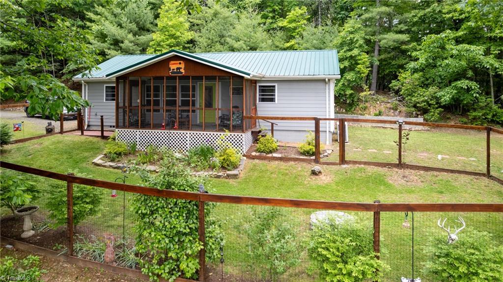 5928 Sheets Gap Road, Millers Creek, North Carolina image 1