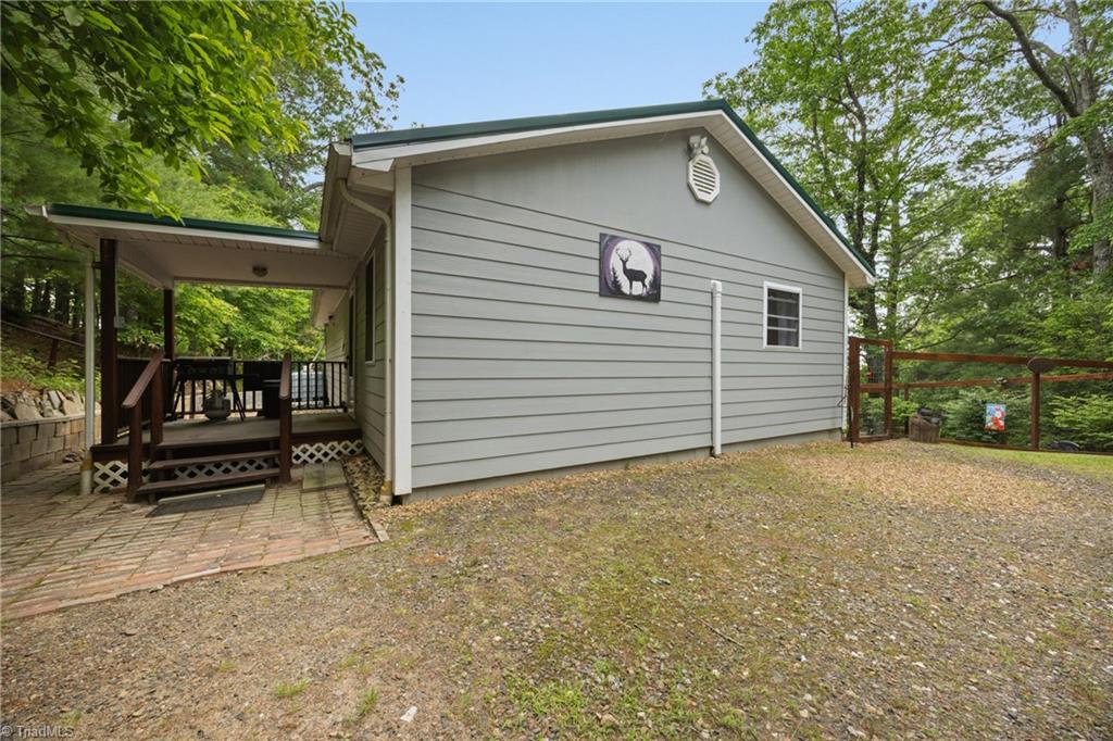 5928 Sheets Gap Road, Millers Creek, North Carolina image 5
